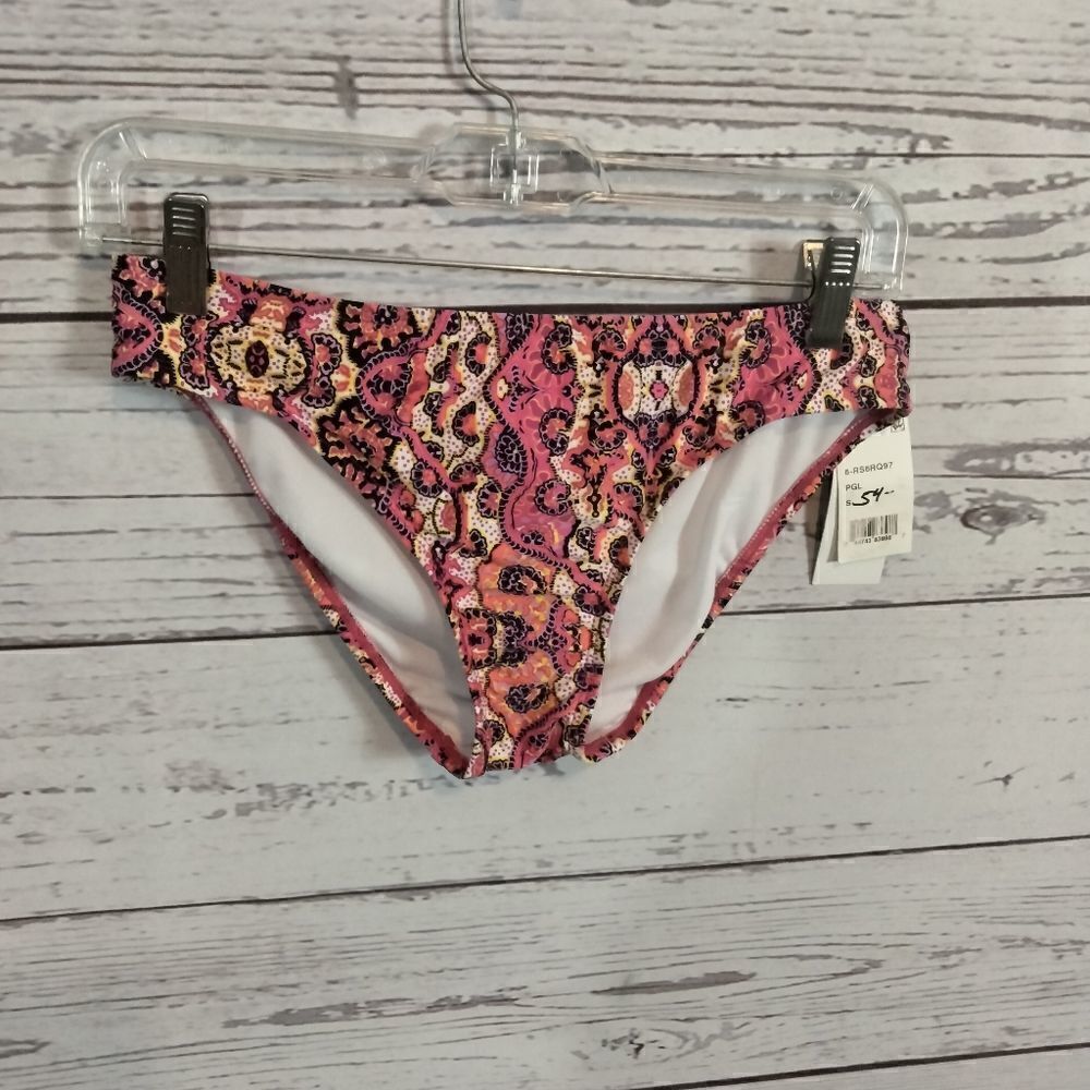 NWT: "Kenneth Cole reaction" woman's bikini bottoms